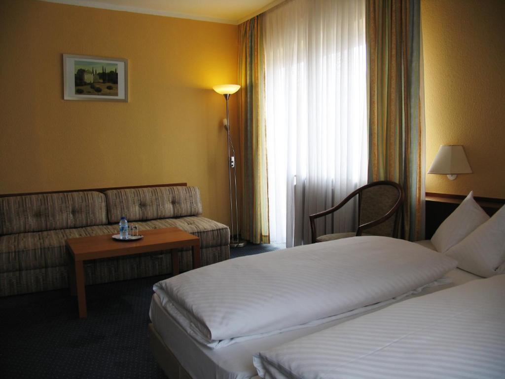 Rheinhotel Luxhof 斯派尔 客房 照片