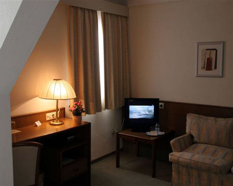 Rheinhotel Luxhof 斯派尔 外观 照片